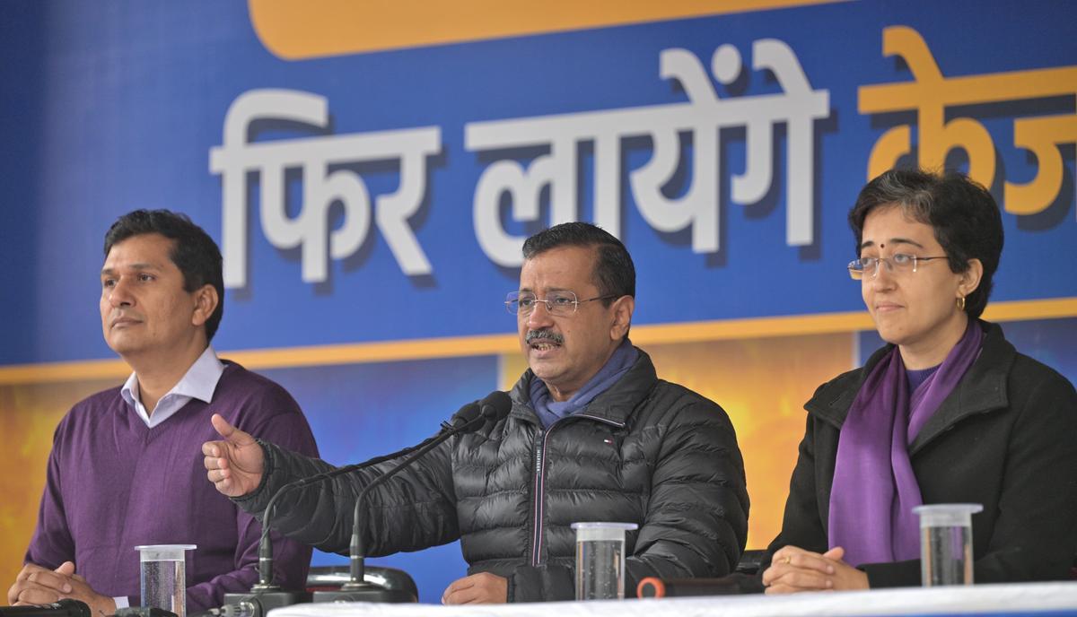 Delhi polls: Arvind Kejriwal promises Rs 18,000 a month for temple, gurdwara priests